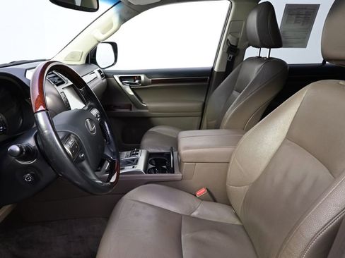 Used 2016 Lexus GX 460 w/ Premium Package image 13