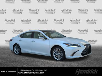 Used 2022 Lexus ES 350 Ultra Luxury w/ Accessory Package 2