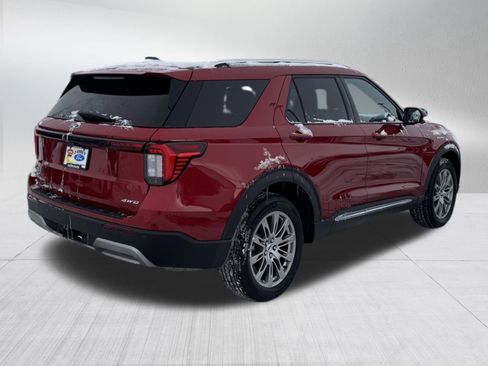 Certified 2025 Ford Explorer Platinum image 7