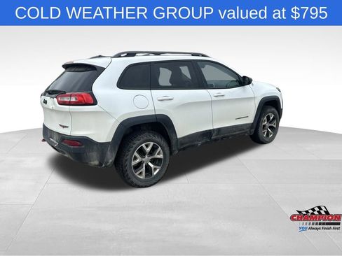 Used 2014 Jeep Cherokee Trailhawk w/ Cold Weather Group AWD/4WD image 3