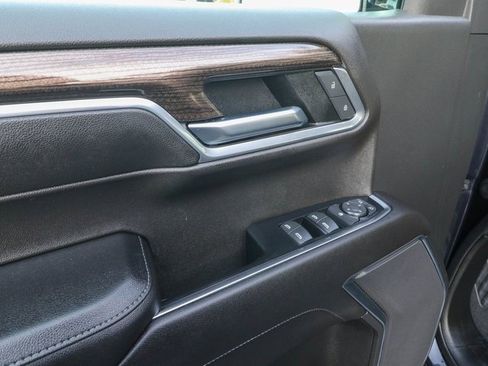 Used 2022 Chevrolet Silverado 1500 LT image 14