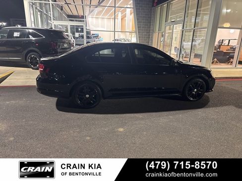 Used 2018 Volkswagen Jetta S image 9