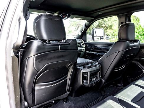 Used 2025 RAM 1500 Limited w/ Trailer Tow Group image 27