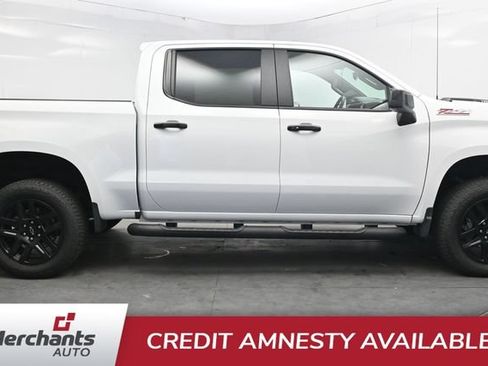 Used 2025 Chevrolet Silverado 1500 LT Trail Boss w/ Protection Package AWD/4WD image 9