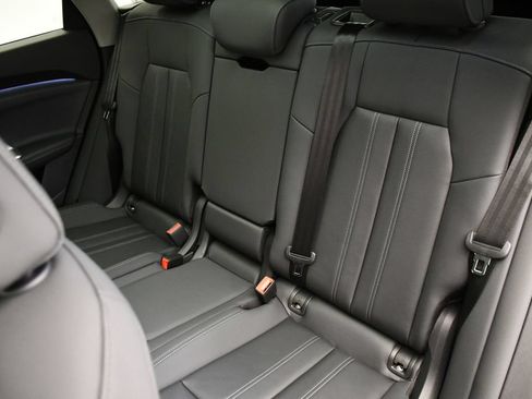 Used 2025 Audi Q5 Premium w/ Convenience Package AWD/4WD image 42