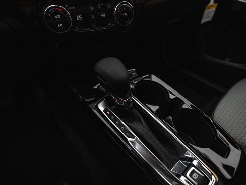 New 2026 Chevrolet Trax LT image 8