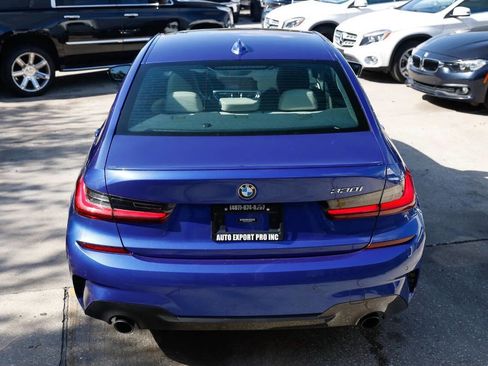 Used 2022 BMW 330i Sedan w/ M Sport Package image 10