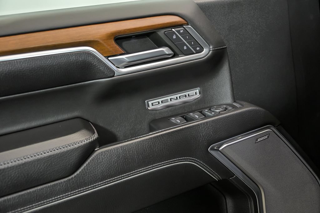 Used 2023 GMC Sierra 1500 Denali AWD/4WD image 9