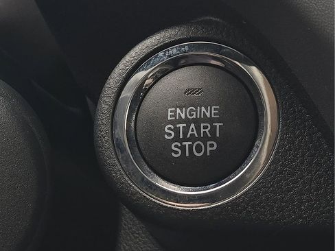 Certified 2025 Subaru Crosstrek 2.0i Premium image 17