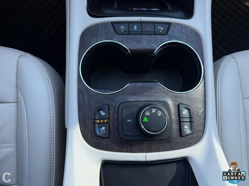 Used 2023 GMC Acadia Denali w/ Denali Technology Package image 21