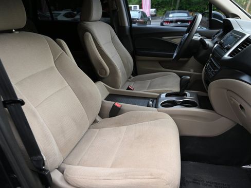 Used 2018 Honda Pilot LX image 15