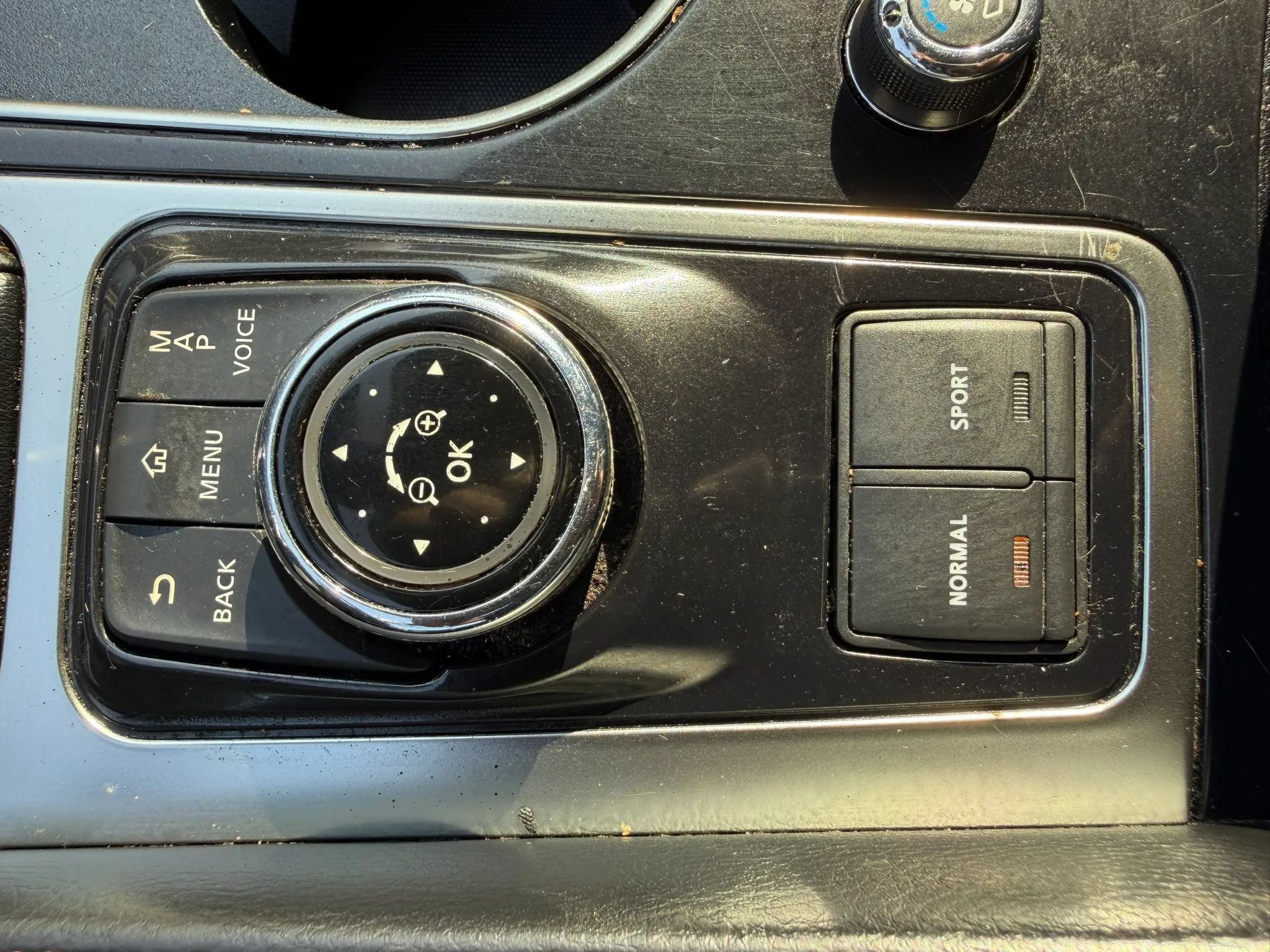 Used 2017 Nissan Maxima Platinum FWD image 52