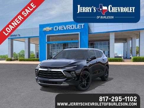 New 2025 Chevrolet Blazer LT w/ LPO, Black Grille Bar Package image 8