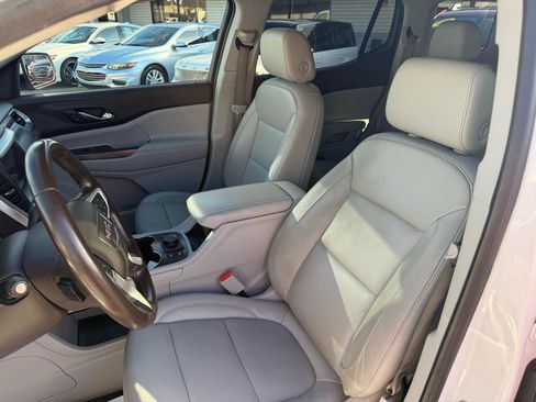 Used 2020 GMC Acadia SLT image 9