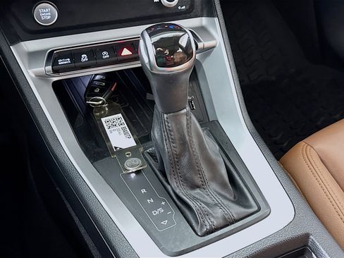 Used 2020 Audi Q3 2.0T Premium Plus w/ Premium Plus Package image 20