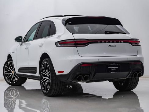 Certified 2026 Porsche Macan AWD/4WD image 3