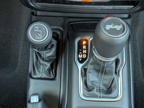 New 2026 Jeep Wrangler Unlimited Sahara AWD/4WD image 18