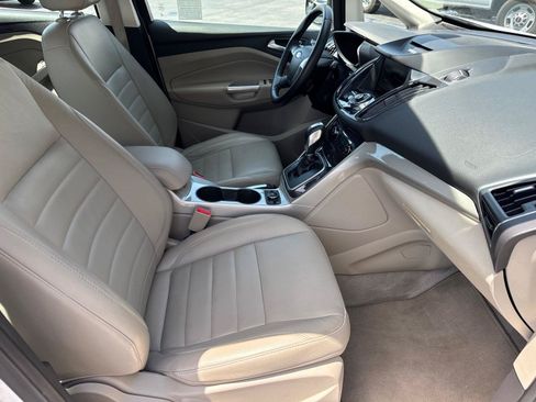 Used 2013 Ford C-MAX SEL FWD image 17