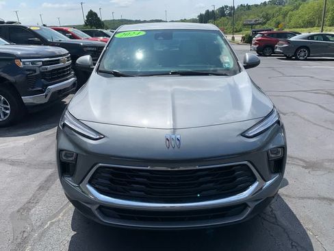 Certified 2024 Buick Encore GX Preferred w/ Comfort Package AWD/4WD image 10