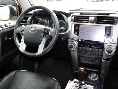Used 2022 Toyota 4Runner Limited AWD/4WD image 11