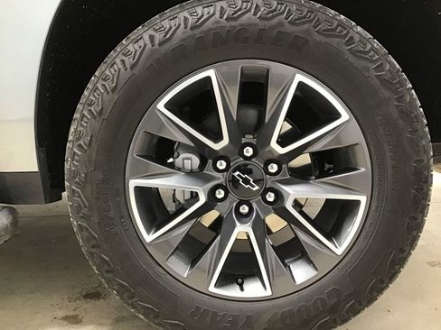 Used 2023 Chevrolet Tahoe Z71 w/ Max Trailering Package image 36