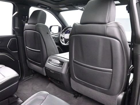 Used 2024 Cadillac Escalade ESV Sport AWD/4WD image 21
