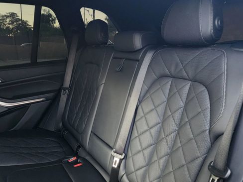 Used 2023 BMW X5 xDrive40i w/ M Sport Package image 26