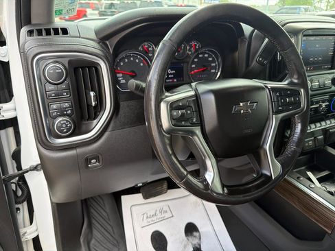 Used 2020 Chevrolet Silverado 1500 RST image 18