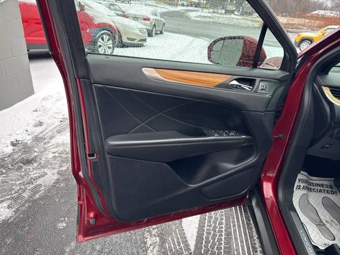 Used 2015 Lincoln MKC AWD w/ Equipment Group 101A Select image 14