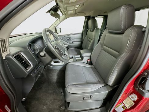 Used 2022 Nissan Frontier SV image 13