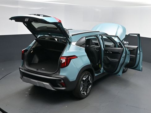 New 2026 Kia Seltos SX w/ SX Sunroof Package image 17