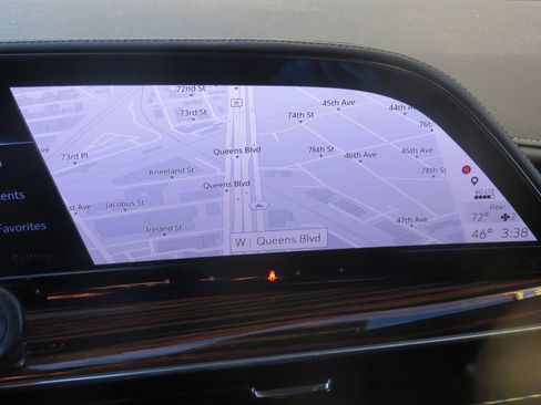 Used 2023 Cadillac Escalade ESV Luxury image 13