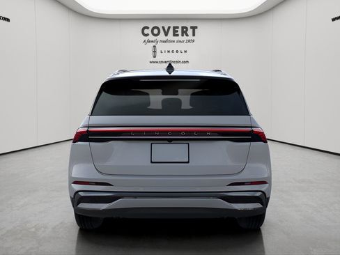 New 2026 Lincoln Nautilus Reserve w/ Jet Appearance Package AWD/4WD image 5