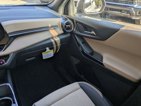 New 2026 Chevrolet Equinox ACTIV w/ Convenience Package III image 17