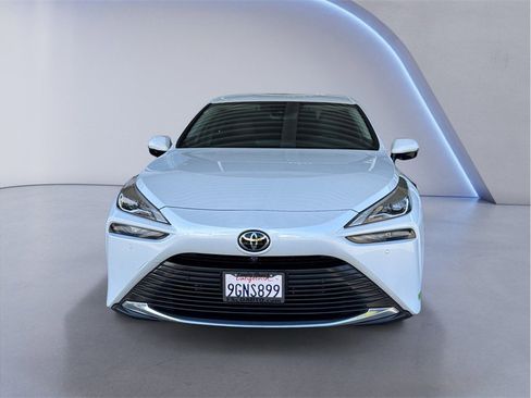Used 2023 Toyota Mirai w/ Advanced Technology Package RWD image 2