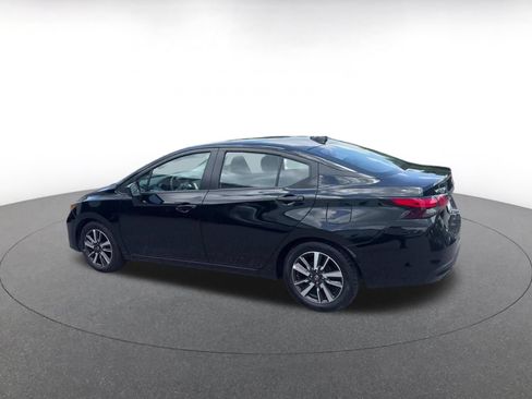 Used 2025 Nissan Versa SV FWD image 9