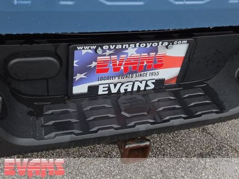 Used 2019 Toyota Tacoma SR5 AWD/4WD image 28