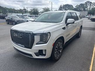 Used 2023 GMC Yukon XL Denali Ultimate AWD/4WD video 1