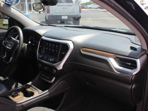 Used 2023 GMC Acadia SLE FWD image 28