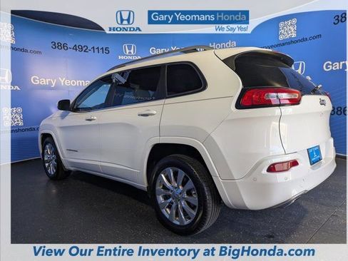 Used 2016 Jeep Cherokee Overland w/ Technology Group image 6