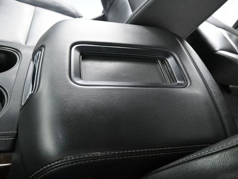 Used 2019 Chevrolet Suburban LT AWD/4WD image 37