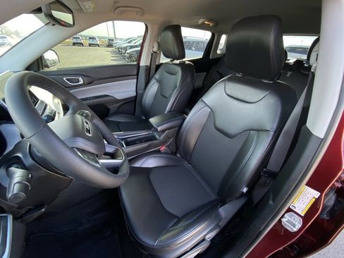 Used 2022 Jeep Compass Latitude image 21