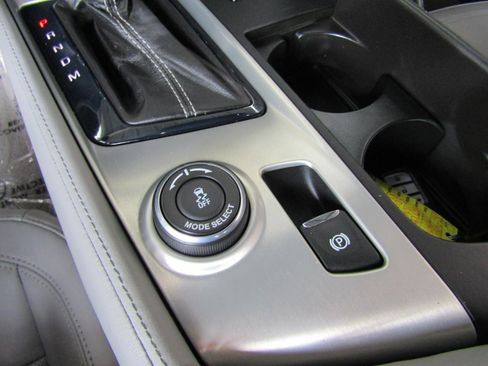 Used 2015 Chevrolet Corvette Stingray Coupe w/ 2LT Preferred Equipment Group image 19