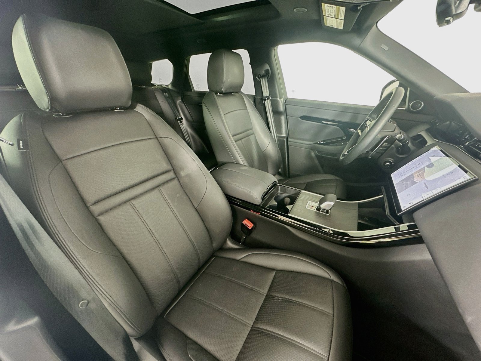 Used 2026 Land Rover Range Rover Evoque S AWD/4WD image 46