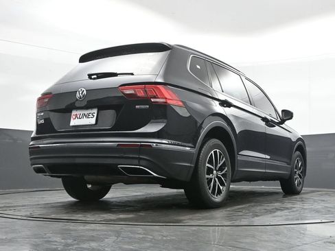 Used 2021 Volkswagen Tiguan SE AWD/4WD image 45