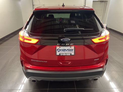 Used 2024 Ford Edge Titanium AWD/4WD image 5