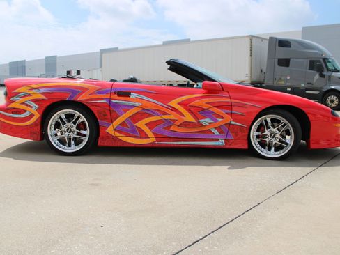 Used 1997 Chevrolet Camaro LT w/ Preferred Equipment Group 2 RWD image 18