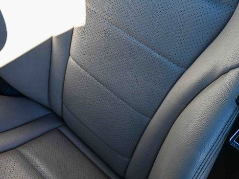 Used 2018 Mercedes-Benz C 300 Sedan image 28