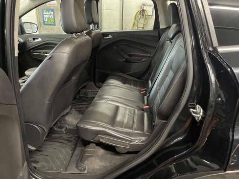 Used 2018 Ford Escape SEL image 19