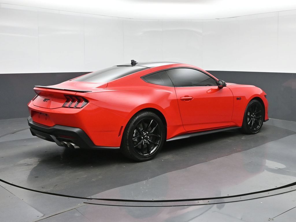 Used 2025 Ford Mustang GT Premium RWD image 7